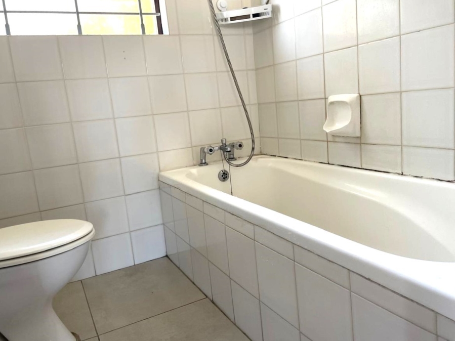 2 Bedroom Property for Sale in Table View Western Cape